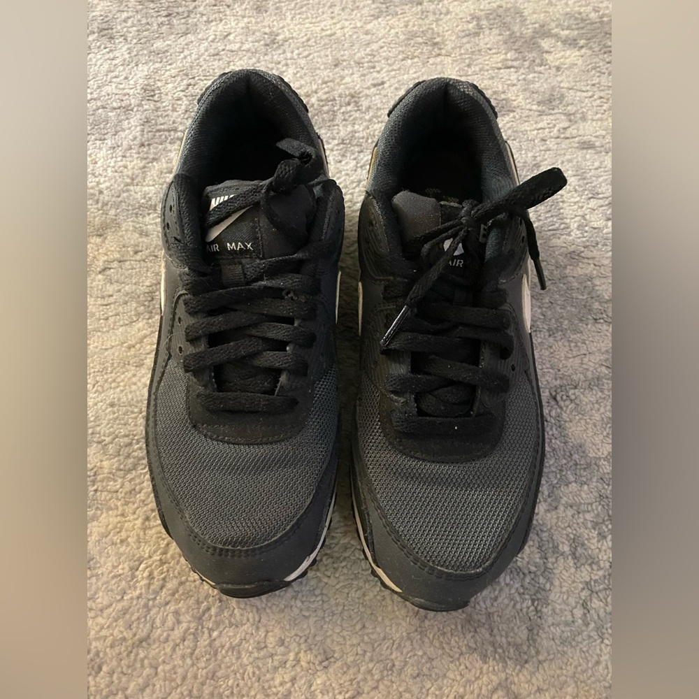 Men’s Nike Air Sneakers Size 7.5